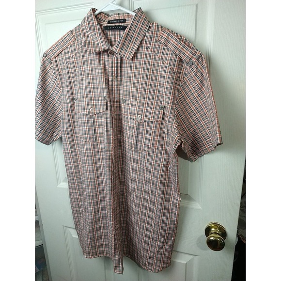 Sean John Orange Black Plaid Collared Button Short Sleeve Shirt. Size M - Picture 10 of 11